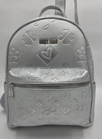 Раница от еко кожа в сребристо