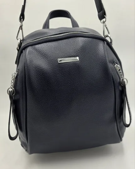 Раница от еко кожа в тъмно синьо