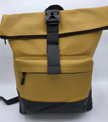 Раница от гумиран текстил в цвят горчица