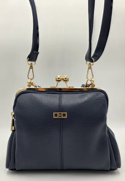 Чанта от еко кожа в тъмно синьо