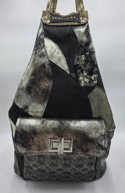 Раница от естествена кожа в черно и злато